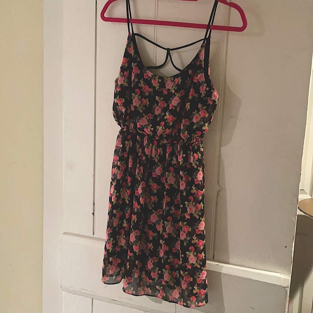 Summery floral flowy dress